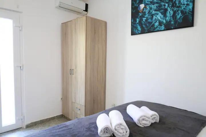 Apartment R&m